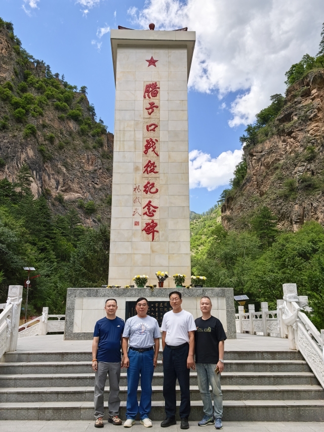 官网尺寸.jpg